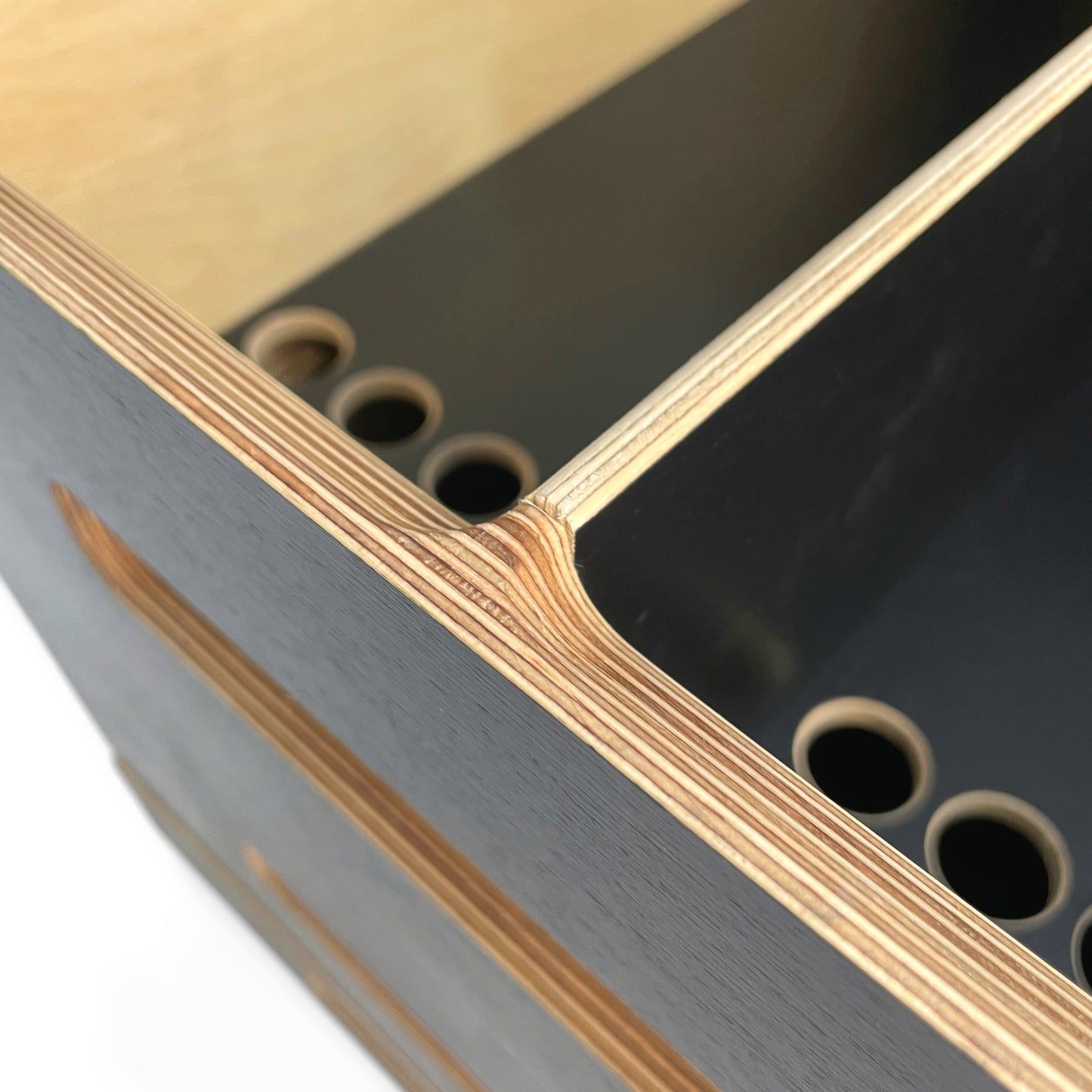 Black Brickle Bach - Plywood end grain detail 