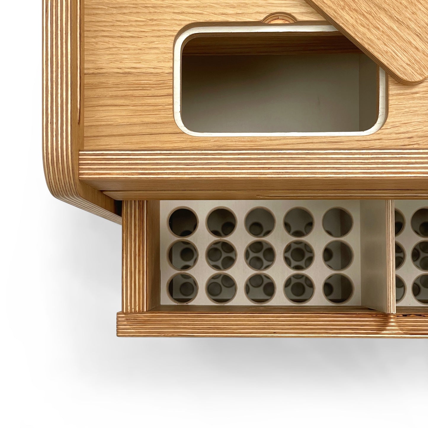 Oak Brickle Bach - LEGO sorting and filtration detail