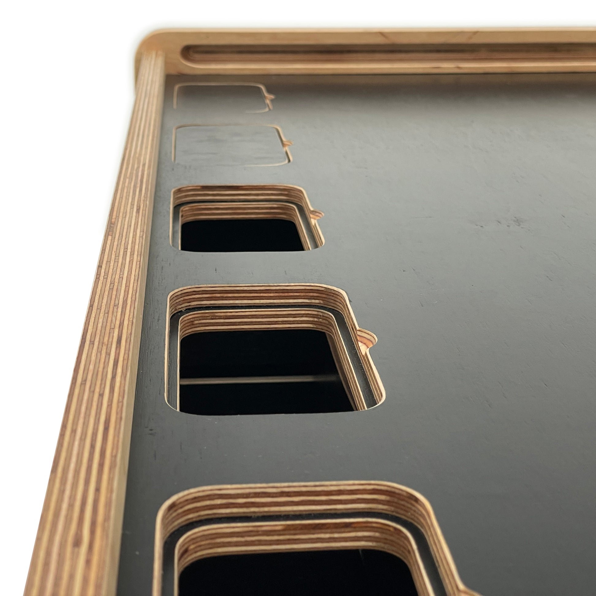 Black Brickle - plywood end grain