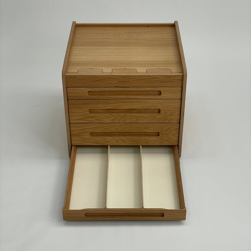 Oak Brickle Bach with bottom drawer out